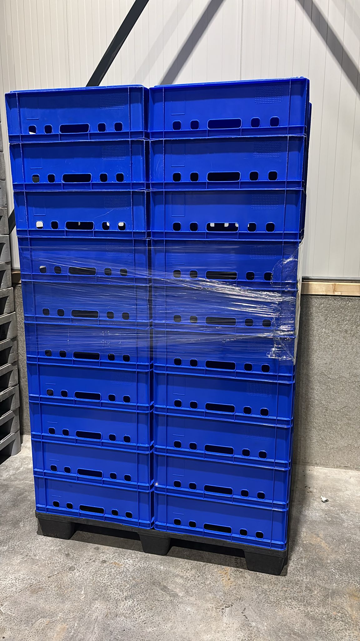 Palletdeal - Kunststof krat stapelbak E2 vleeskrat 600x400 - gebruikt - Blauw - Afbeelding 3