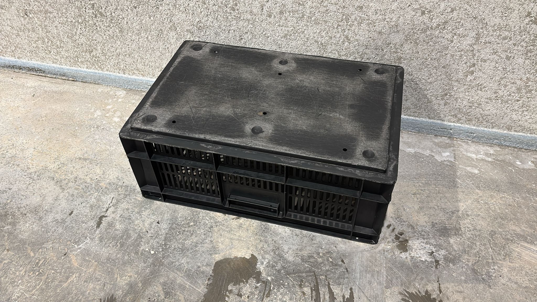 Palletdeal - geperforeerde vershoud stapelkrat 600x400x230 - gebruikt - zwart - Afbeelding 3