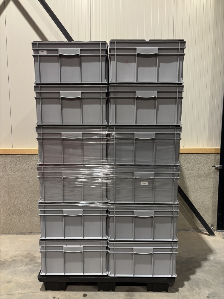 Palletdeal 14 stuks Kunststof Eline euronorm stapelbak met deksel 600x800 Grijs - Gebruikt