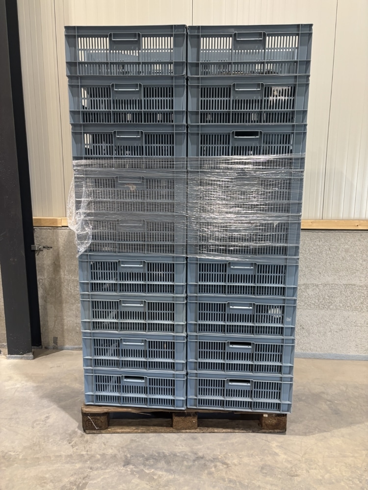 Palletdeal 36 stuks Kunststof AFG stapelbak 600x400 Groen - Gebruikt