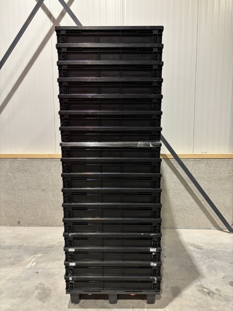 Palletdeal 34 stuks Kunststof Zwarte stapelbak met deksel zware kwaliteit 600x800 Zwart- Gebruikt - Afbeelding 2