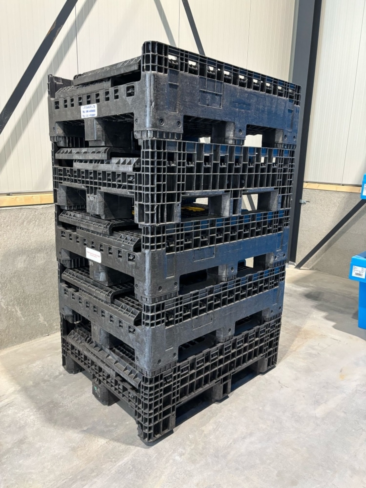Palletdeal 5 stuks Heavy duty opklapbare Palletbox met sledes en deksel 1200x1000 - Gebruikt - Afbeelding 2