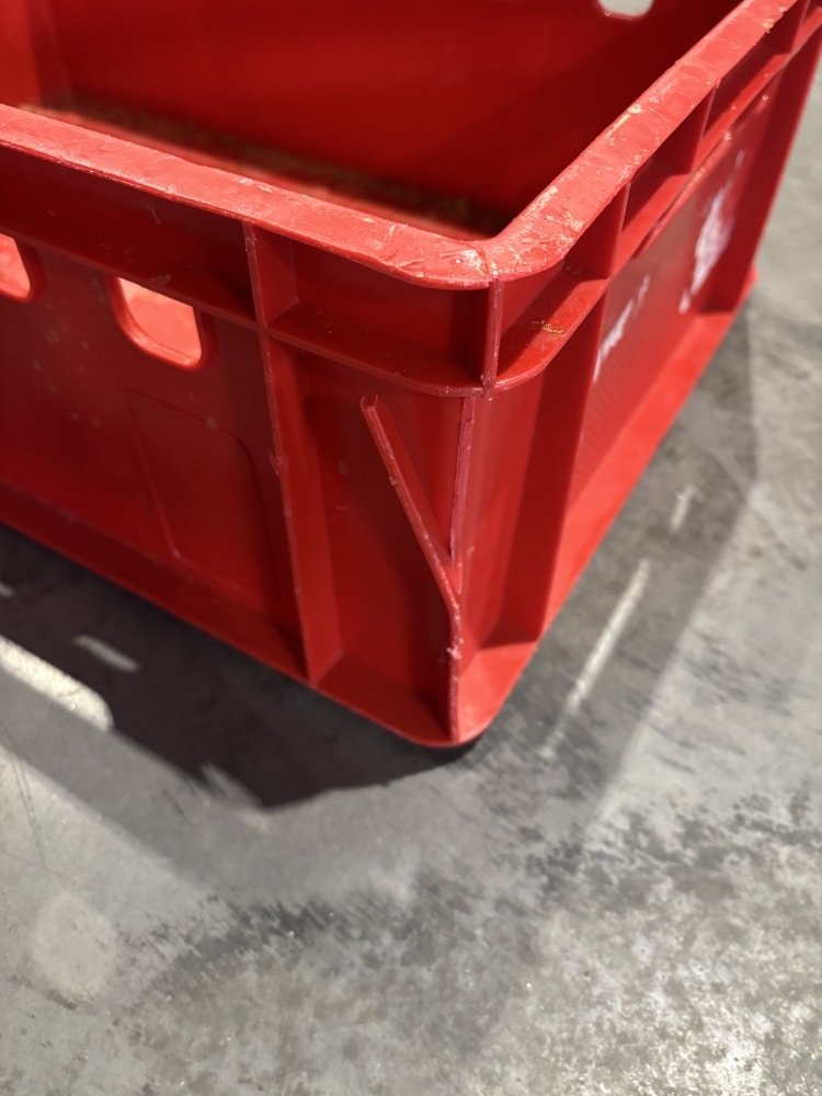 Palletdeal 40 stuks Kunststof krat stapelbak E2 vleeskrat 600x400 - Gebruikt - Afbeelding 8
