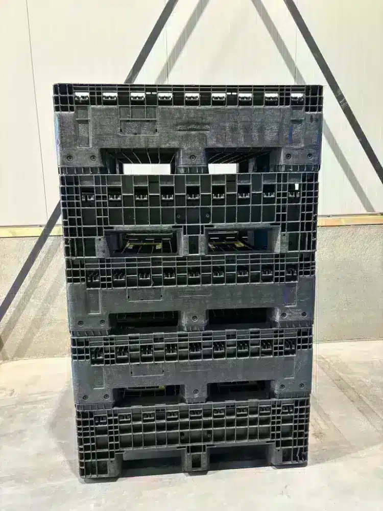 Palletdeal 5 stuks Heavy duty opklapbare Palletbox met sledes en deksel 1200x1000 - Gebruikt