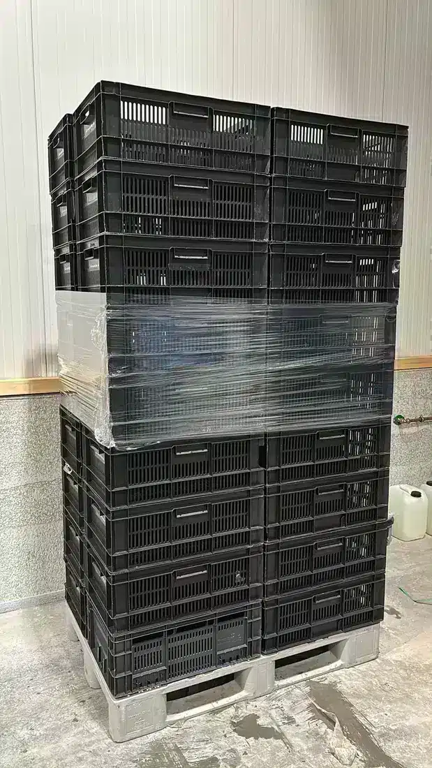 Palletdeal 36 stuks geperforeerde vershoud stapelkrat 600x400x230 - gebruikt - zwart
