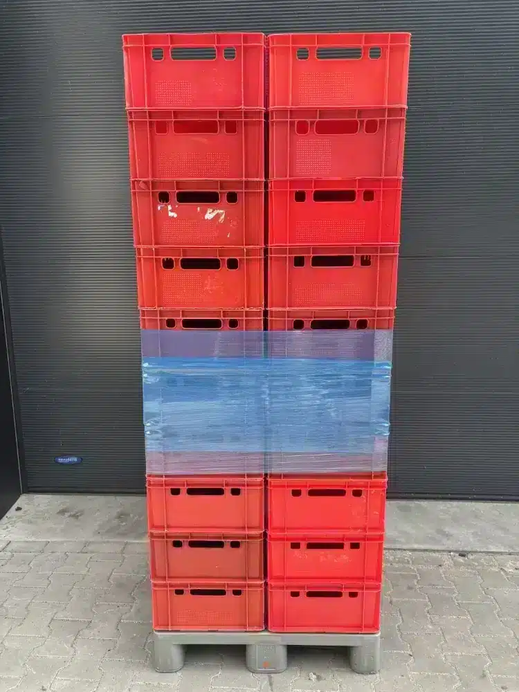 Palletdeal 40 stuks Kunststof krat stapelbak E2 vleeskrat 600x400 - Gebruikt